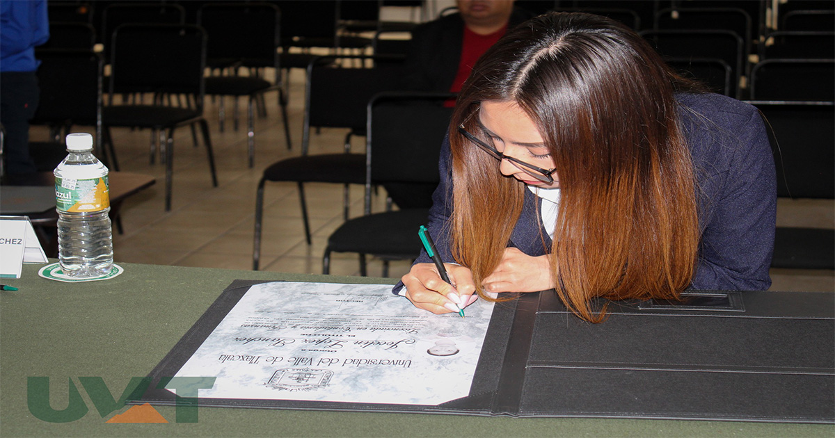 Titulados del mes de Abril