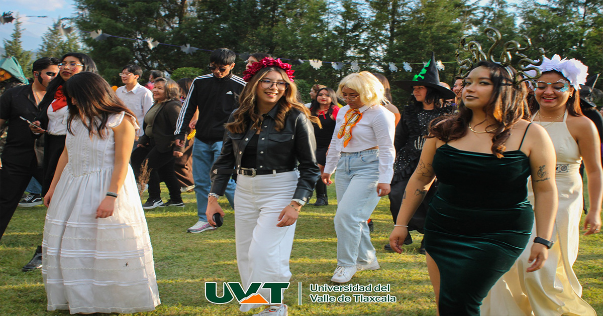 Talento y comunidad universitaria brillan en la Tarde de Terror y Leyendas de la UVT