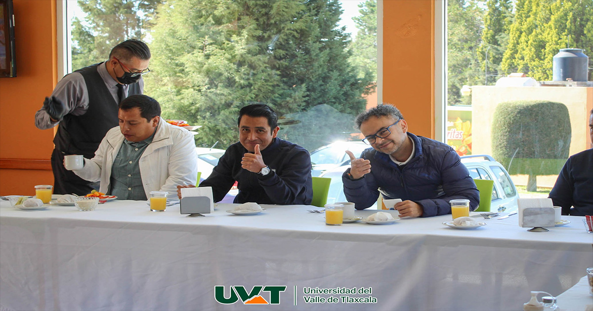 La UVT celebra el esfuerzo y dedicación de los hombres que fortalecen nuestra institución
