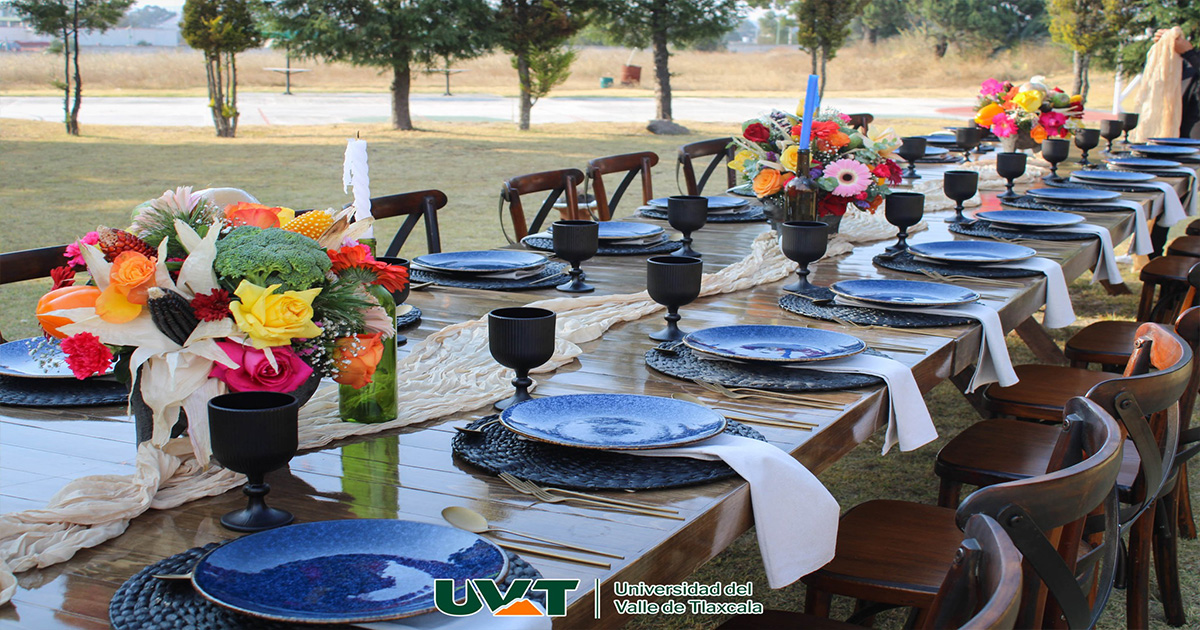 500 años / Mictlán: experiencia gastronómica y académica de alumnos de Turismo UVT