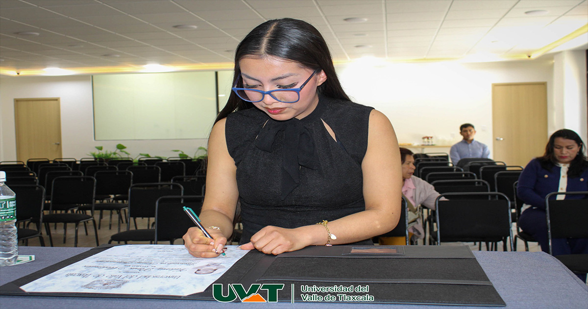 UVT celebra a sus nuevos titulados