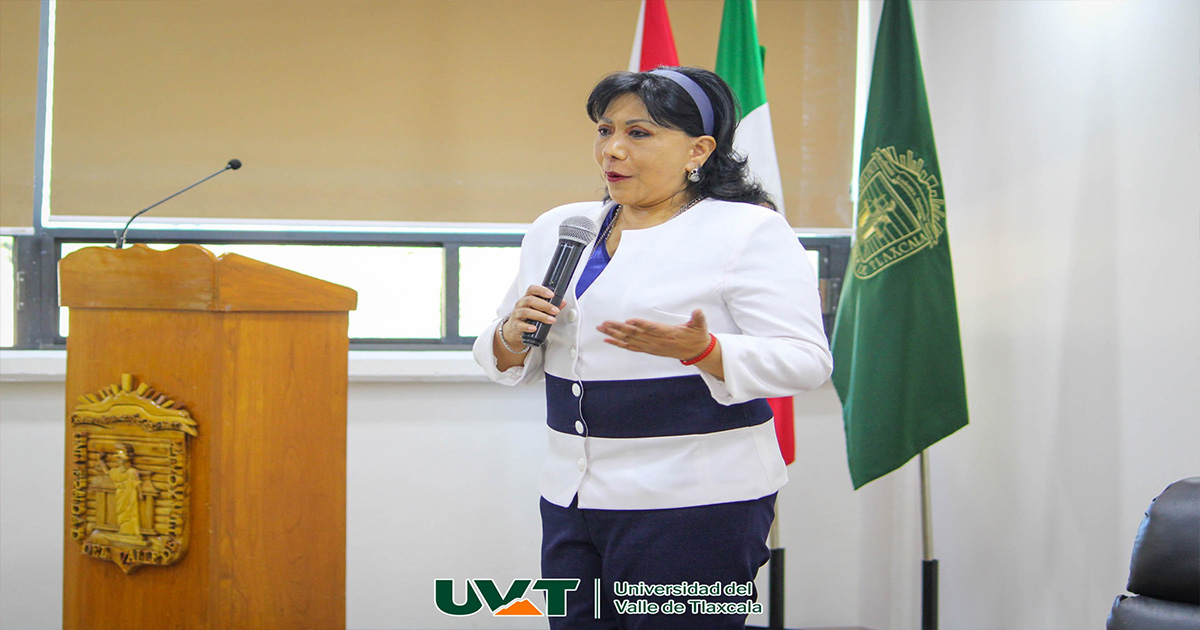 UVT analiza los cambios constitucionales con la Senadora Anabell Ávalos