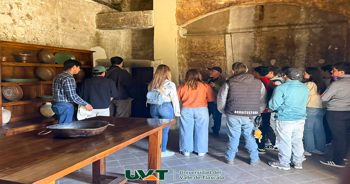 De conventos a museos: estudiantes UVT recorren la evolución arquitectónica